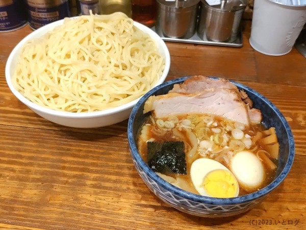 「もりチャーシュー 大盛（ゆでたまご＋ワンタン３個）」@東池袋大勝軒 本店の写真