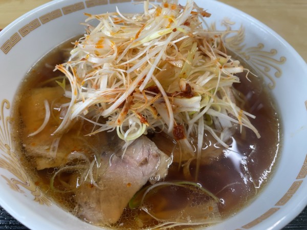 「ネギラーメン800円」@宮古家食堂の写真