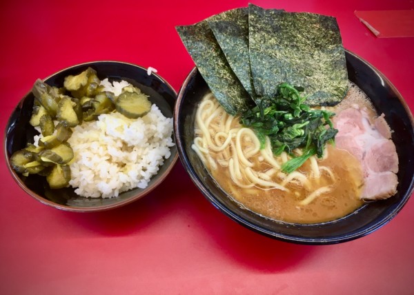 「ラーメン(750¥)」@家系ラーメン 佐々喜家の写真