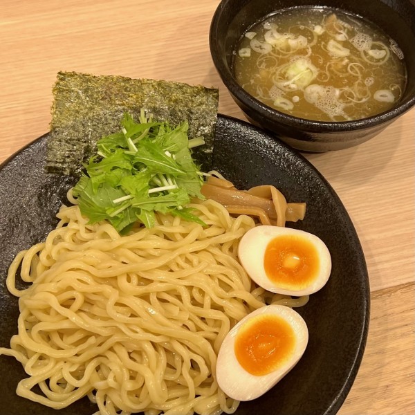 「つけめん（塩）＋サービス煮玉子」@めん処 羽鳥の写真