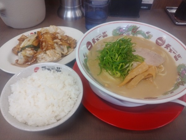 「こってりラーメン+ホルモン定食」@天下一品 錦糸町店の写真