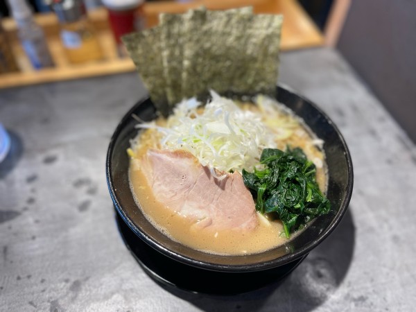 「ねぎらーめん」@家系ラーメン 桜家の写真