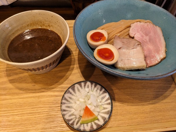 「味玉濃厚つけ麺」@いかれたNOODLE Fishtonsの写真