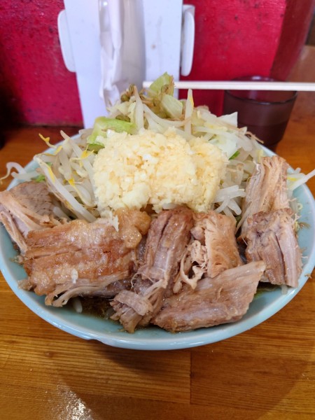 「チャーシュー麺  野菜増し  ニンニク」@ラーメン髭の写真