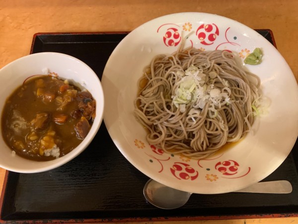 「ミニカレー丼セット 680円」@いろり庵きらく 田町店の写真