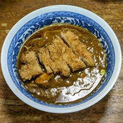 カツカレーラーメン＋ライス（700円＋200円）