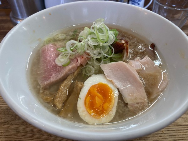 「病みつき中華そば」@麺屋 一八の写真