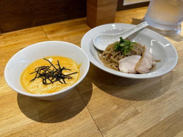 「海老香るピリ辛つけ麺」@くぼた製麺処の写真
