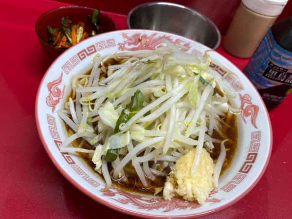 「麺半分豚一枚」@ラーメン二郎 越谷店の写真