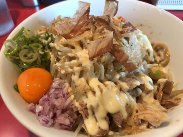 「冷やしまぜそば少め（200g）」@用心棒 市ヶ谷飯田橋の写真