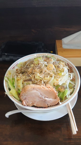 「ラーメン＋ヤサイマシマシ(＋￥100)」@濃厚豚ラーメン 活郎の写真