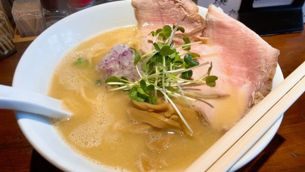 「塩鶏白湯 大盛」@BIRD MANの写真