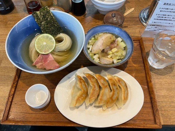 「昆布水つけ麺(塩)+餃子」@YOKOKURA STOREHOUSEの写真