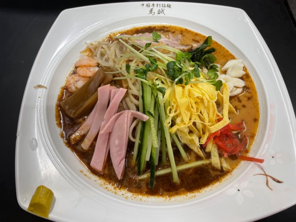 「馬賊冷やし中華」@中国手打拉麺 馬賊 日暮里店の写真