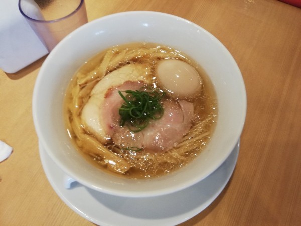 「塩らぁ麺」@らぁ麺 はやし田 国立店の写真
