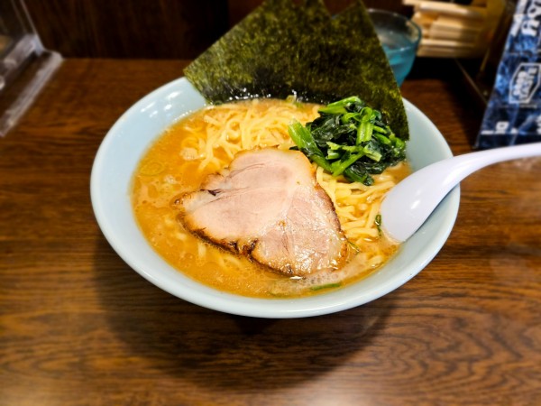 「ラーメン、大盛り」@らーめん晴れる屋の写真