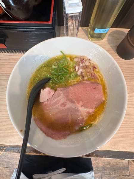 「醤油鶏白湯」@小杉らぁめん 夢番地の写真