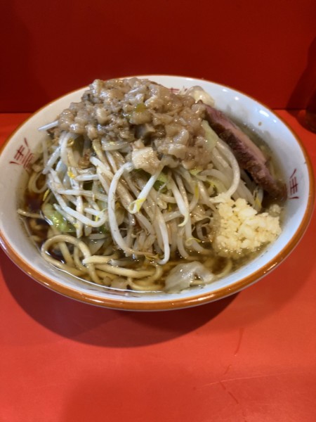 「麺少なめ　700円」@ラーメン二郎 仙川店の写真