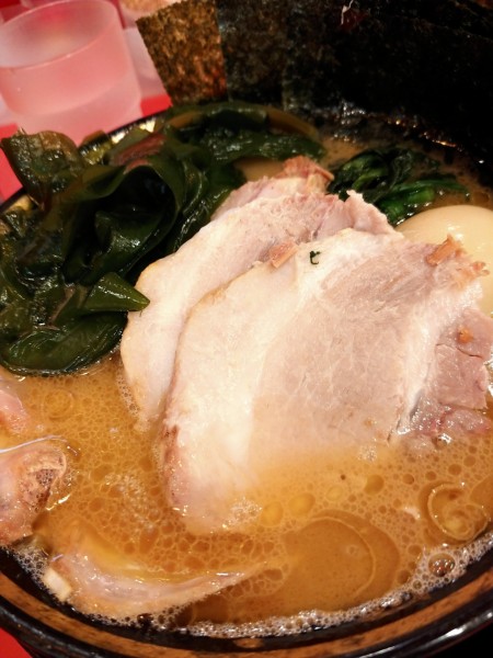「特上チャーシューメン・穂先わかめ増し」@横浜家系ラーメン 大輝家の写真