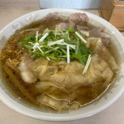 塩チャーシューワンタン麺