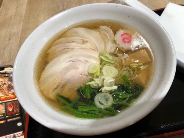 「チャーシュー麺税込980」@東北自動車道 佐野SA 上りスナックコーナーの写真