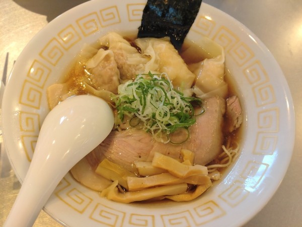 「特製中華そば　黒そば」@麺や くろえもんの写真