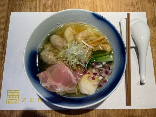 「白醤油中華そば　雲呑」@ZEN LABORATORYの写真