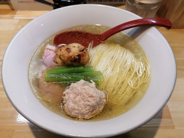 「塩　　中華そば　900円」@猫と月の写真