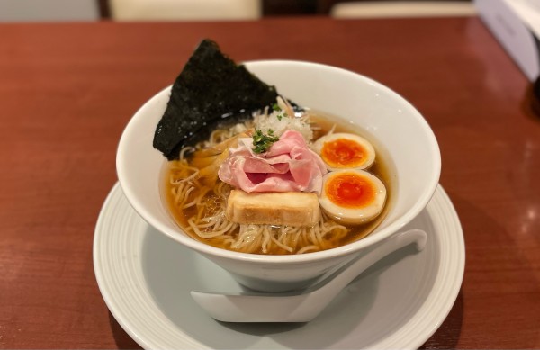 「冷やし煮干らぁ麺 ¥1100」@酒肴場 屯の写真