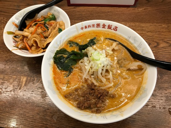 「担々麺 + 半スタミナ焼肉丼　1100円」@紫金飯店 原宿店の写真