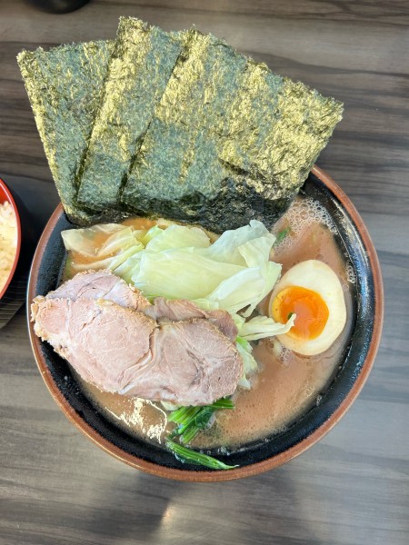 「特製ラーメン　900円」@横浜家系らーめん 武術家の写真
