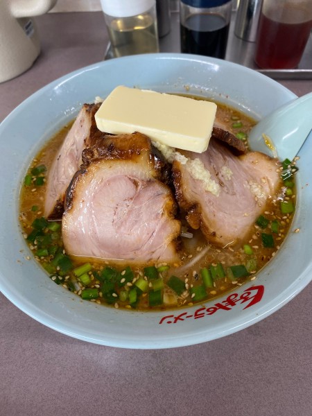 「味噌バターチャーシューラーメン➕麺固め」@くるまやラーメン 一宮店の写真