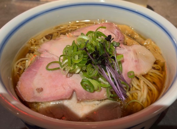 「REGULAR （醤油ラーメン）麺大盛　細麺」@駄目な隣人の写真