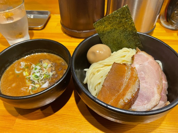 「特製濃厚つけ麺　中盛 ¥1,150」@つけ麺 燕武の写真