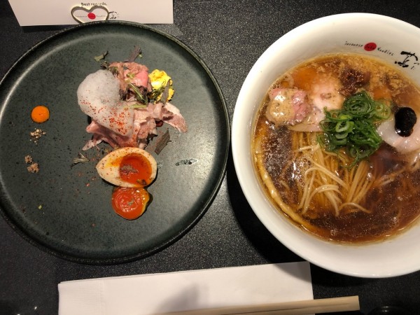 「特製醤油ラーメン」@Japanese Soba Noodles 蔦の写真