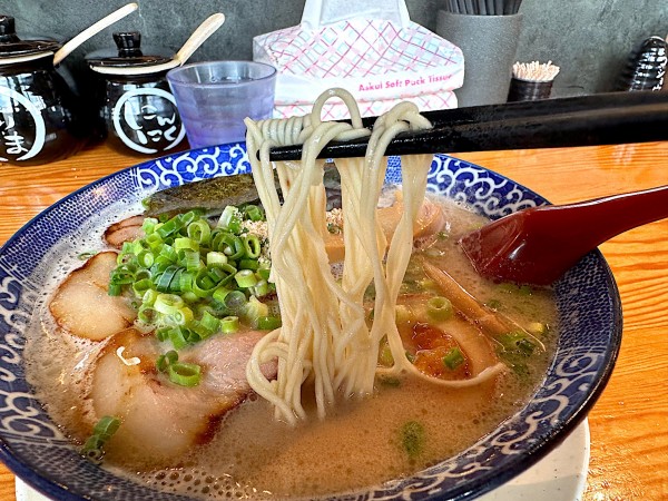 「博多ラーメン全部のせ」@博多ラーメン 鶴亀堂 日進本店の写真
