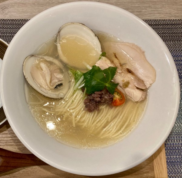 「地はまぐり中華そば(塩)」@LOKAHiの写真