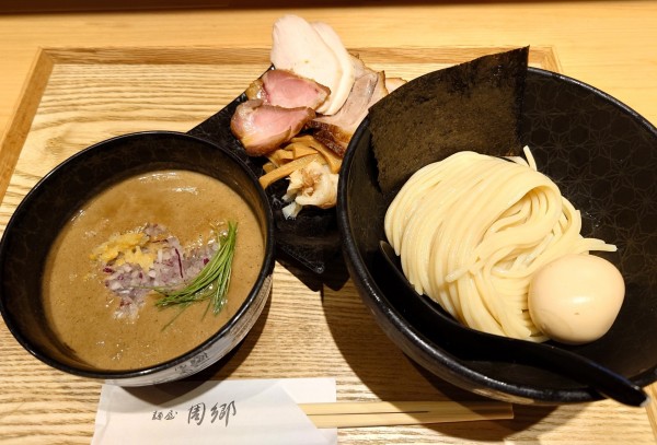 「特製つけ麺(小、1500円)」@麺屋 周郷 新橋店の写真