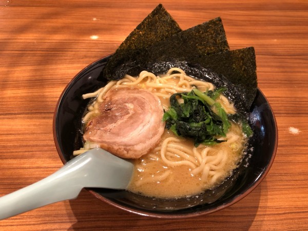 「ラーメン(醤油)」@横浜家系ラーメン 壱角家 落合南長崎店の写真