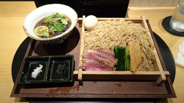 「ライ麦麺の鴨せいろ（1,500円）＋麺大盛り＋あじ玉」@鴨中華そば 楓の写真