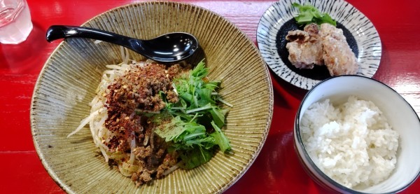 「マーラー担々麺（汁なし）、鶏からあげ（２コ）+ライス」@旨辛担々麺 かいえんの写真