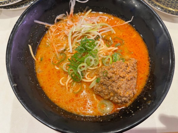 「濃厚冷やし担々麺」@はま寿司 駒込白山店の写真