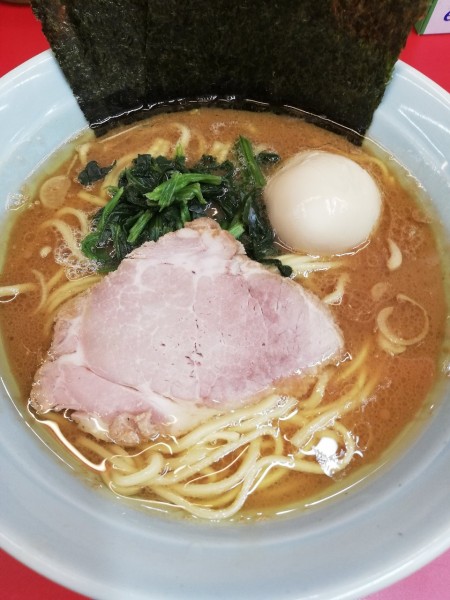 「ラーメン 朝サービス味玉」@横浜ラーメン 武蔵家 大宮店の写真