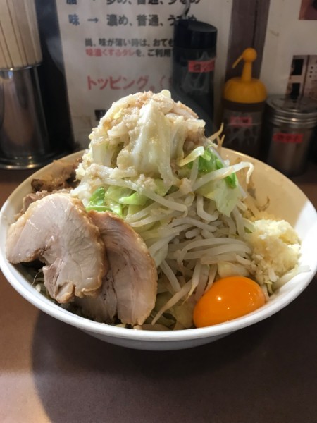 「大まぜそば+くずチャーシュー」@ラーメン どんの写真
