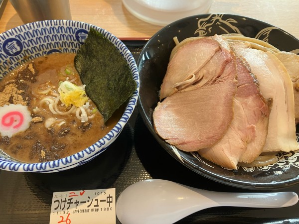 「つけ麺チャーシュー中（1380円）」@松戸中華そば 富田食堂 東千葉店の写真