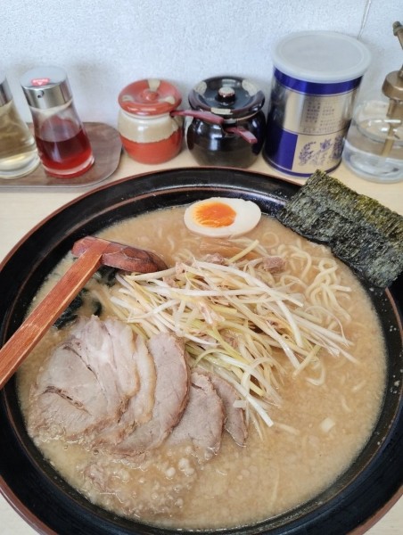 「ネギ味噌チャーシュー(中)」@ラーメン 頑固おやじの写真