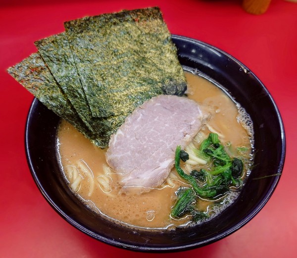 「らーめん並」@横浜らーめん 大塚家の写真