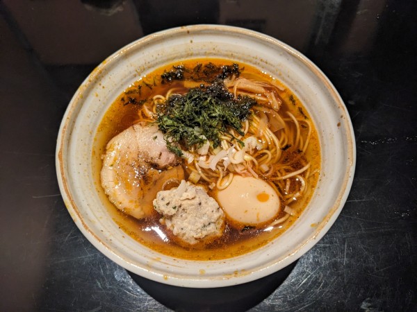 「味玉ラーメン紅　950円」@昼ラーメン夜ちゃんこ酒場 紅丸の写真