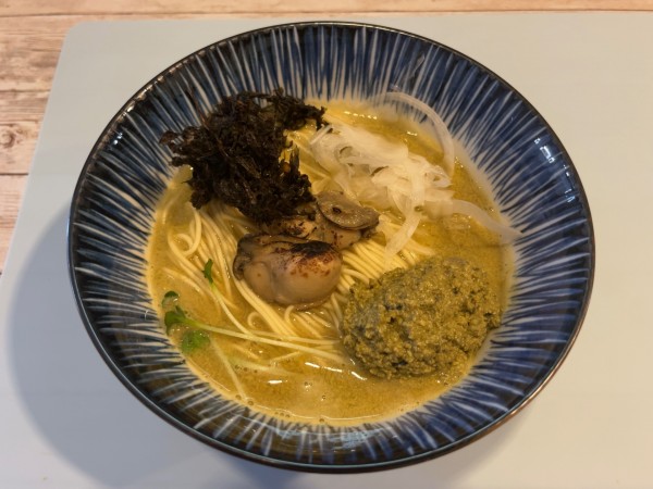 「かきらーめん（こってり）かき乗せ＋追いかきペースト」@かき物語の写真