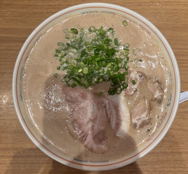 「ラーメン」@三代目 博多 だるま アクアシティお台場店の写真